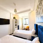 Cosy Sunny Central - 2 Bdr Near Train And Tram
